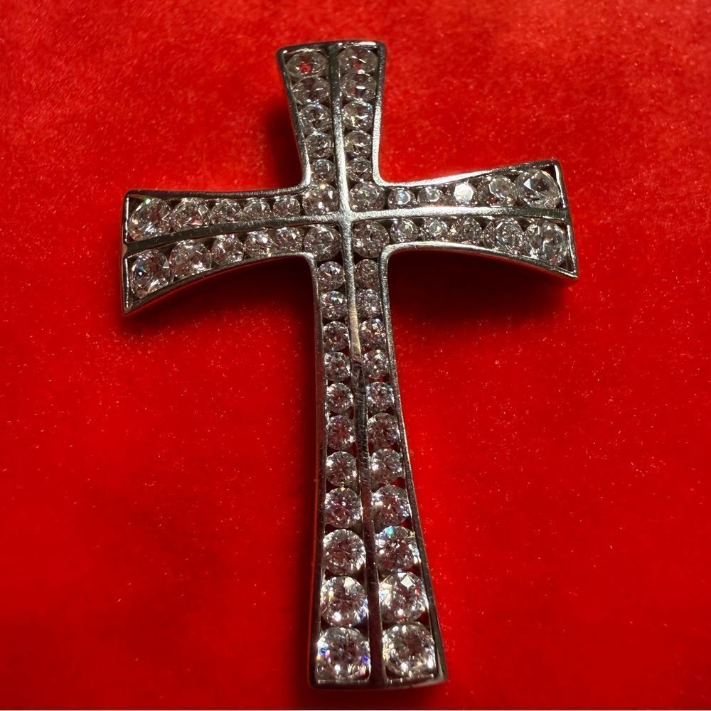 Sterling Silver 925 Cross Pendant With White CZ Stones Modern Curved Design